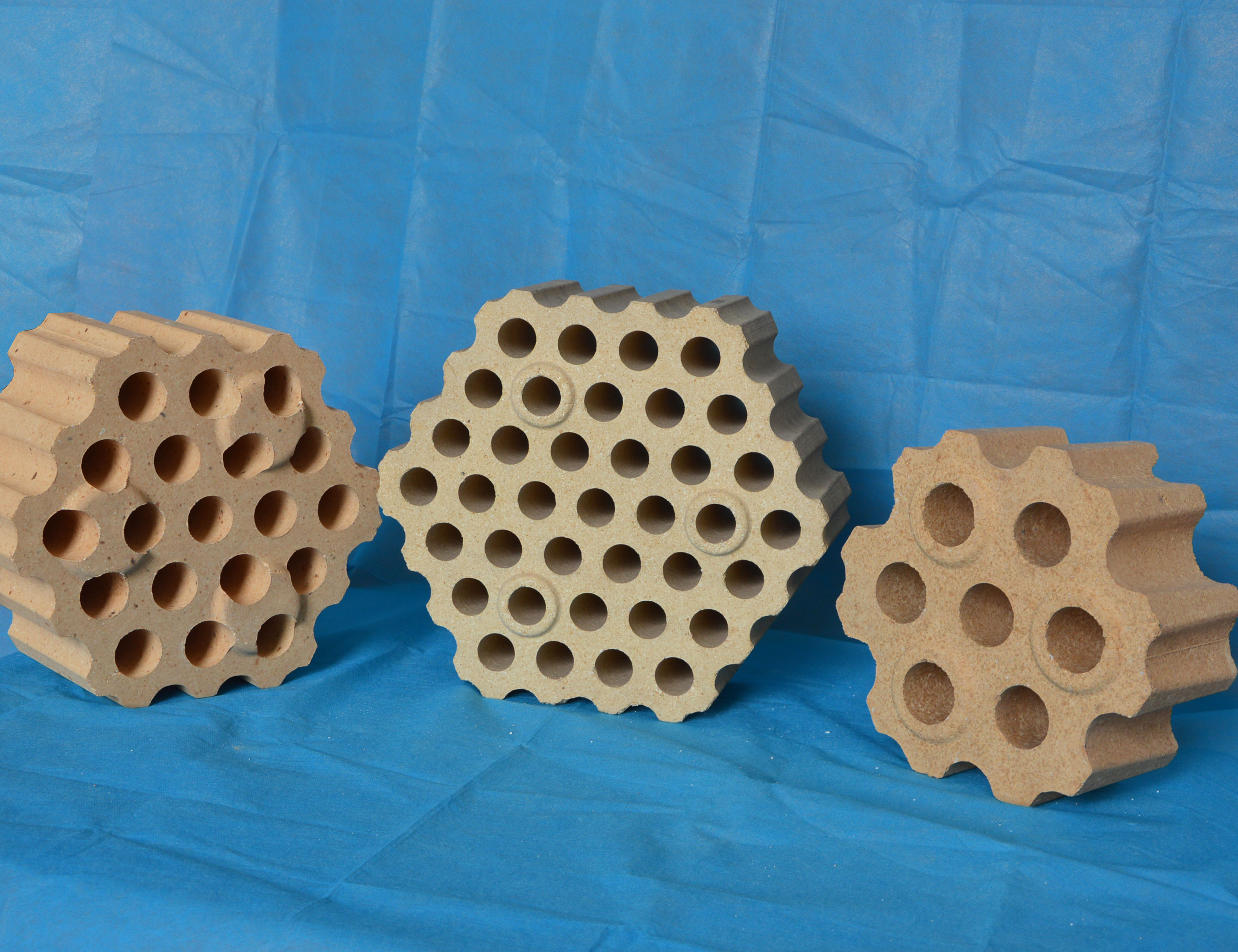 熱風(fēng)爐用低蠕變高鋁格子磚 熱風(fēng)爐用低蠕變高鋁格子磚.jpg